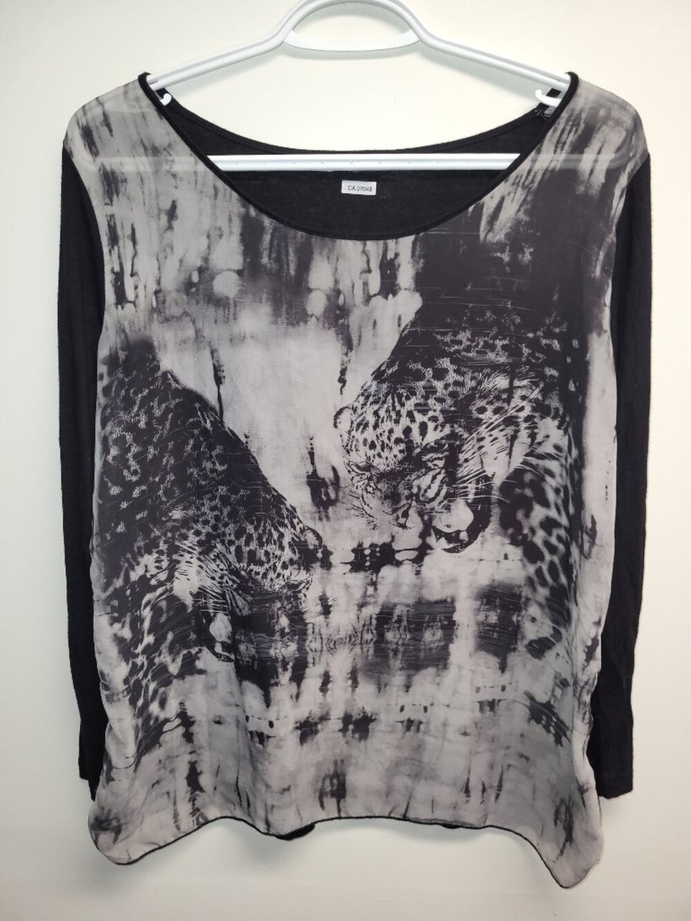 Vanilla Sugar Animal Print Long Sleeve Top Black Gray Size Large